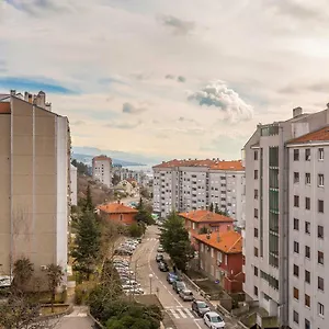 Infinity Apartman